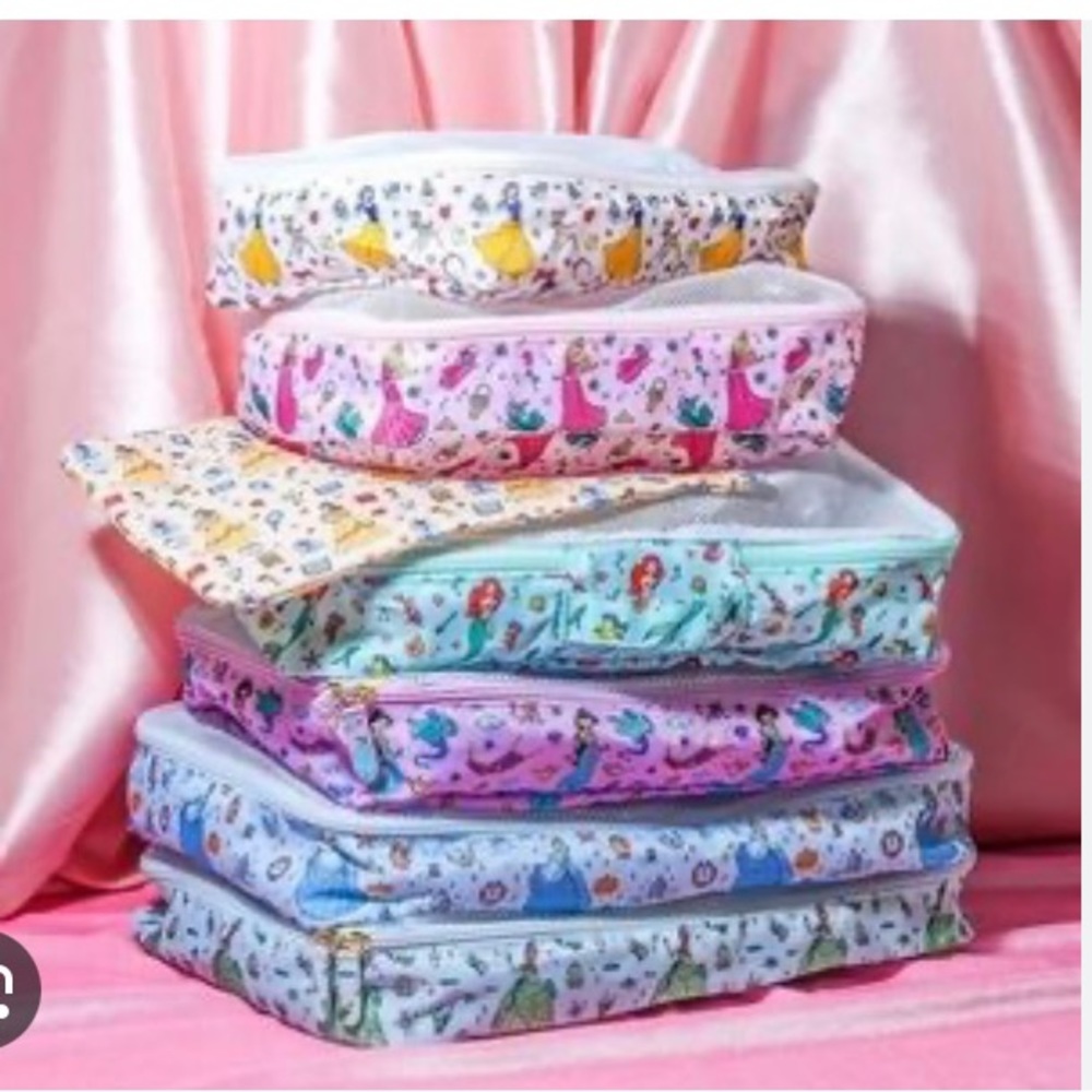 Sold out never used Stoney Clover Lane Disney princess packing cubes